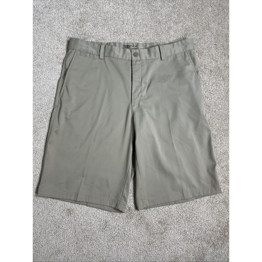 Nike GOLF DRI-FIT Shorts Men's Sz 34 (35x 10.5”)‎ STRETCH Flat Front Khaki Tan